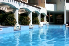 Flamingo Beach Resort 3* расположен в эмирате Ум Аль Кувейн, на берегу Персидского залива