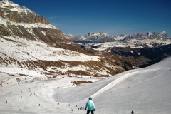 Мадонна-ди-Кампильо — посёлок и горнолыжный курорт на северо-востоке Италии в провинции Тренто