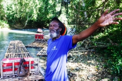 Сплав по реке на бамбуковых плотах на Ямайке