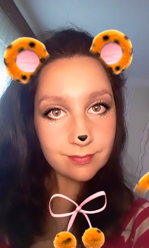 Первый раз ездила в автобусный тур по Европе. Программа очень насыщенная, 6 стран, 6 столиц. Европа красивая, пышная, помпезная. К сожалению, из-за насыщенности программы, в городах останавливались на несколько часов, был тяжелый ночной переезд, появилась физическая усталость, в голове смещались все картинки и впечатления. В итоге, под конец тура устала вся группа. Автобусные туры подходят для поверхностного ознакомления, а также для тех кто любит экстремальный отдых. 😊